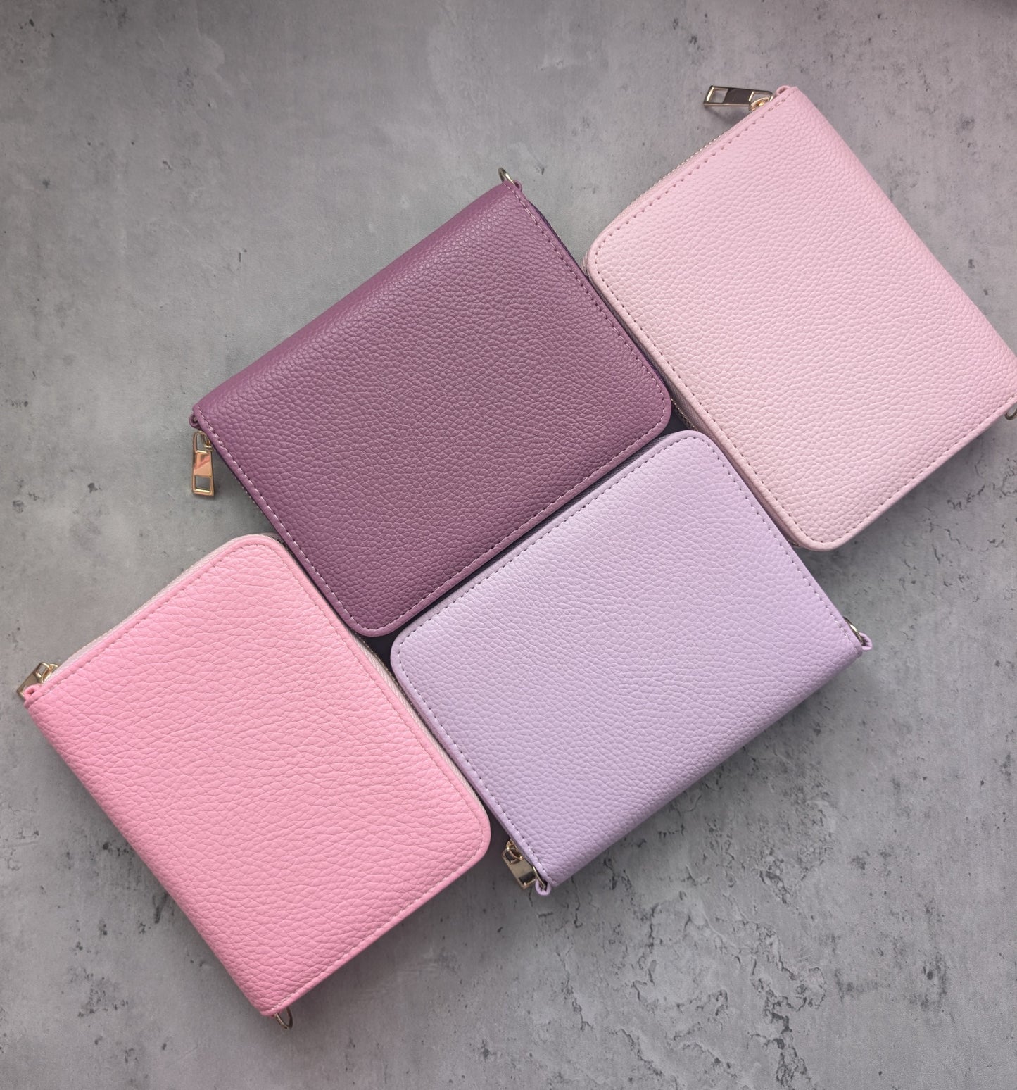 A7 Pebble Zippy Wallet
