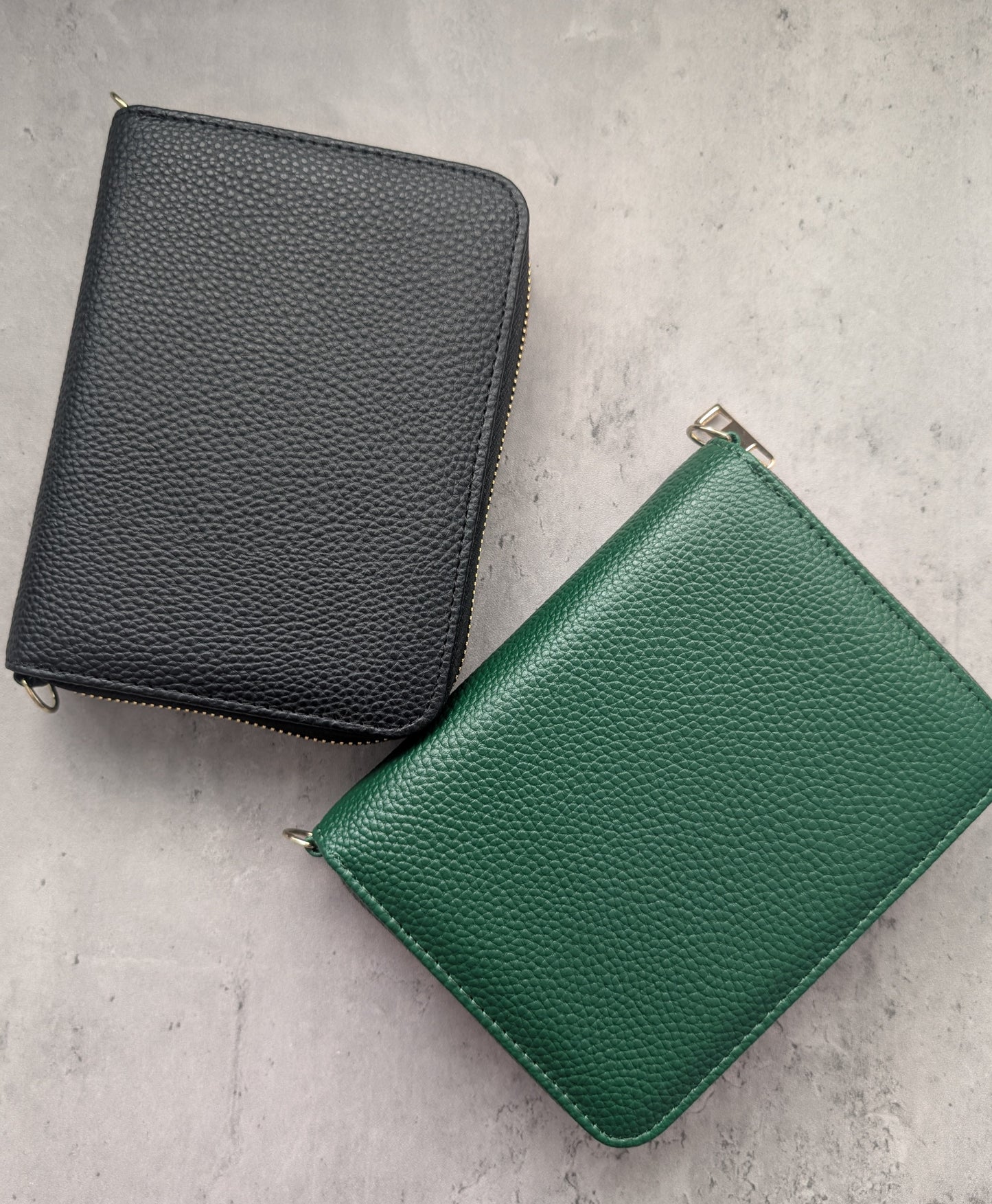 A7 Pebble Zippy Wallet