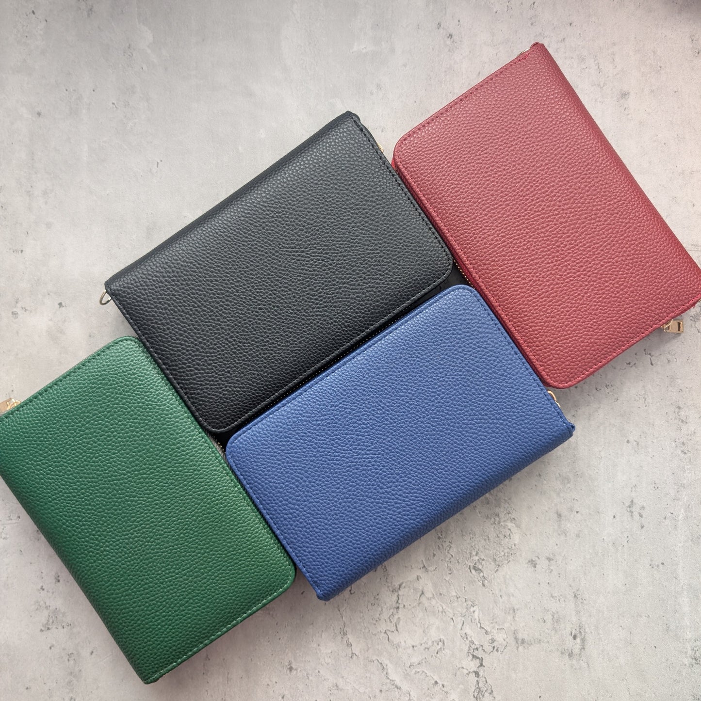 A6 Pebble Zippy Wallet