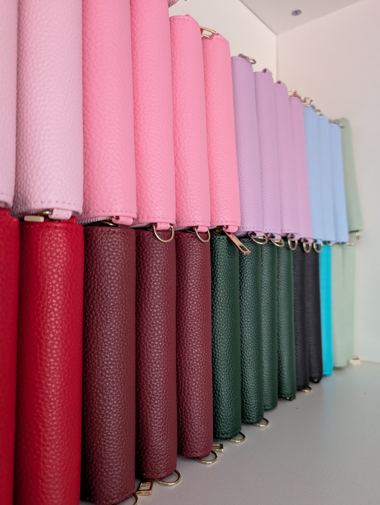 OUTLET A7 Pebble Zippy Wallet