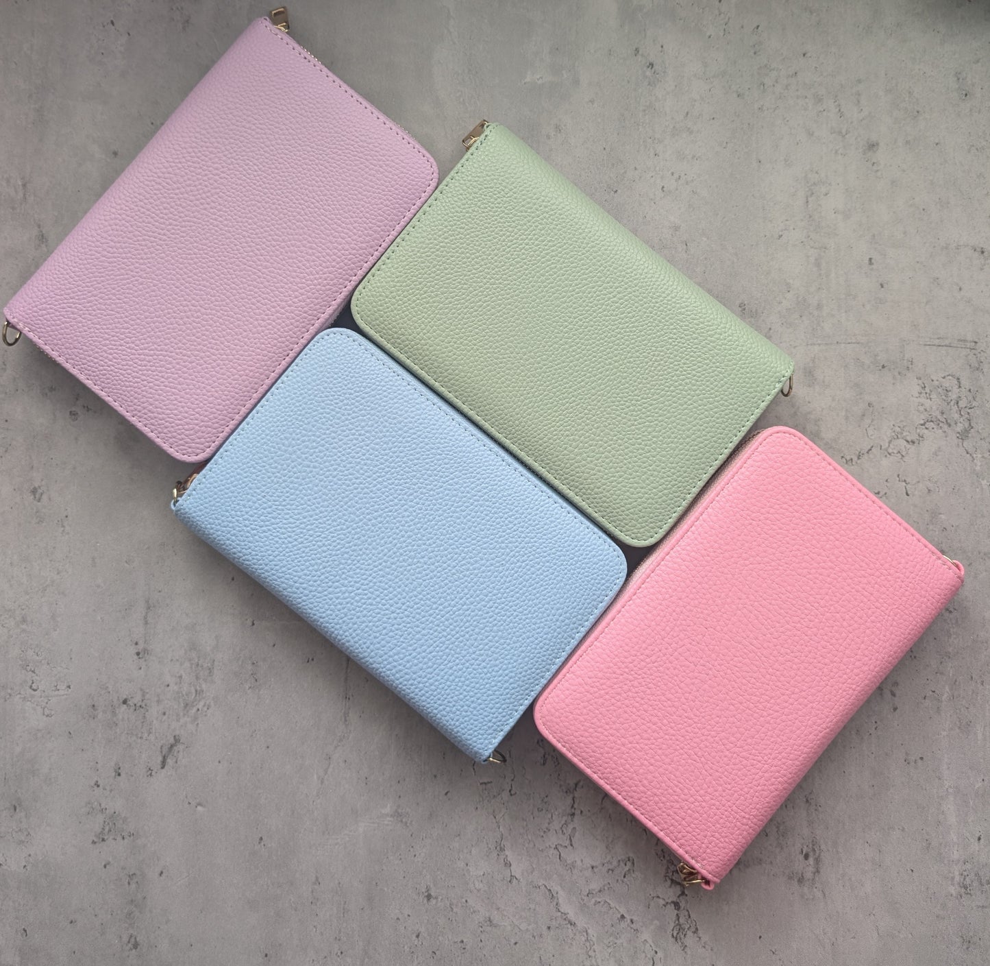 A6 Pebble Zippy Wallet