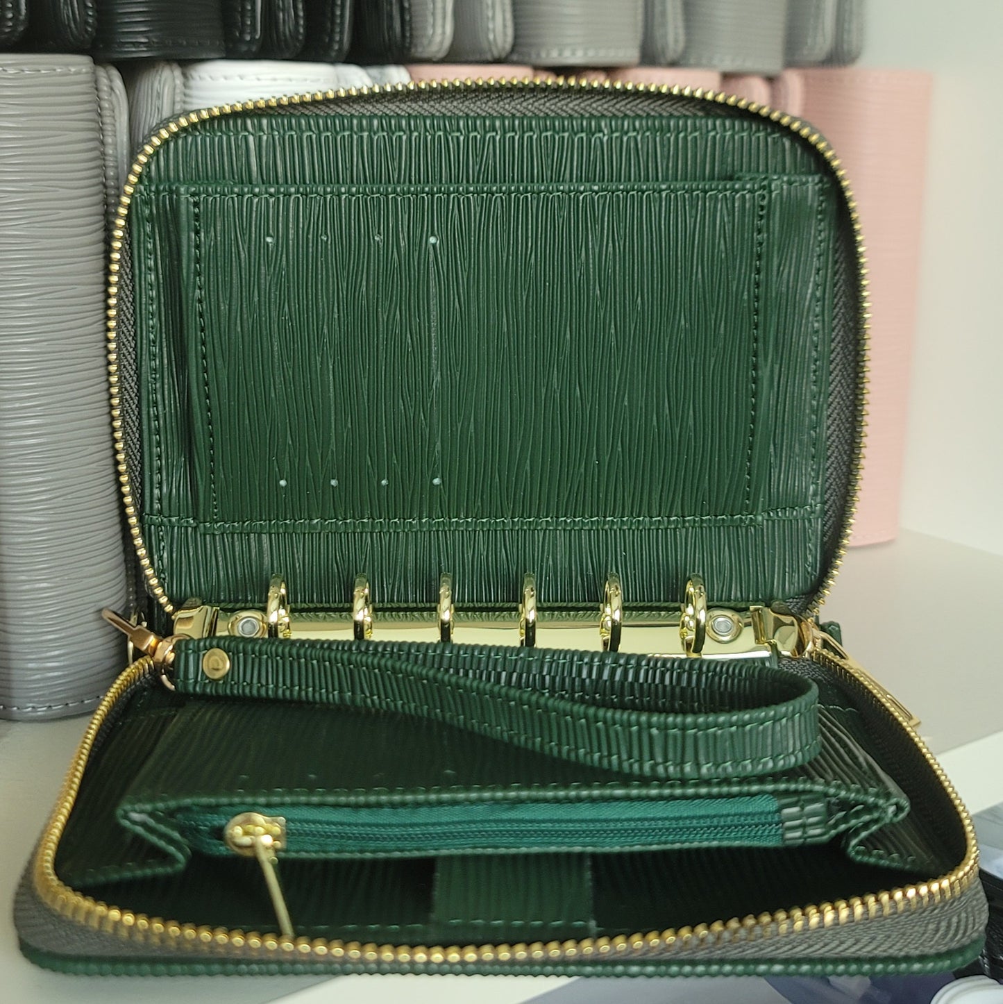 A7 Luxe Zip Cash Wallet