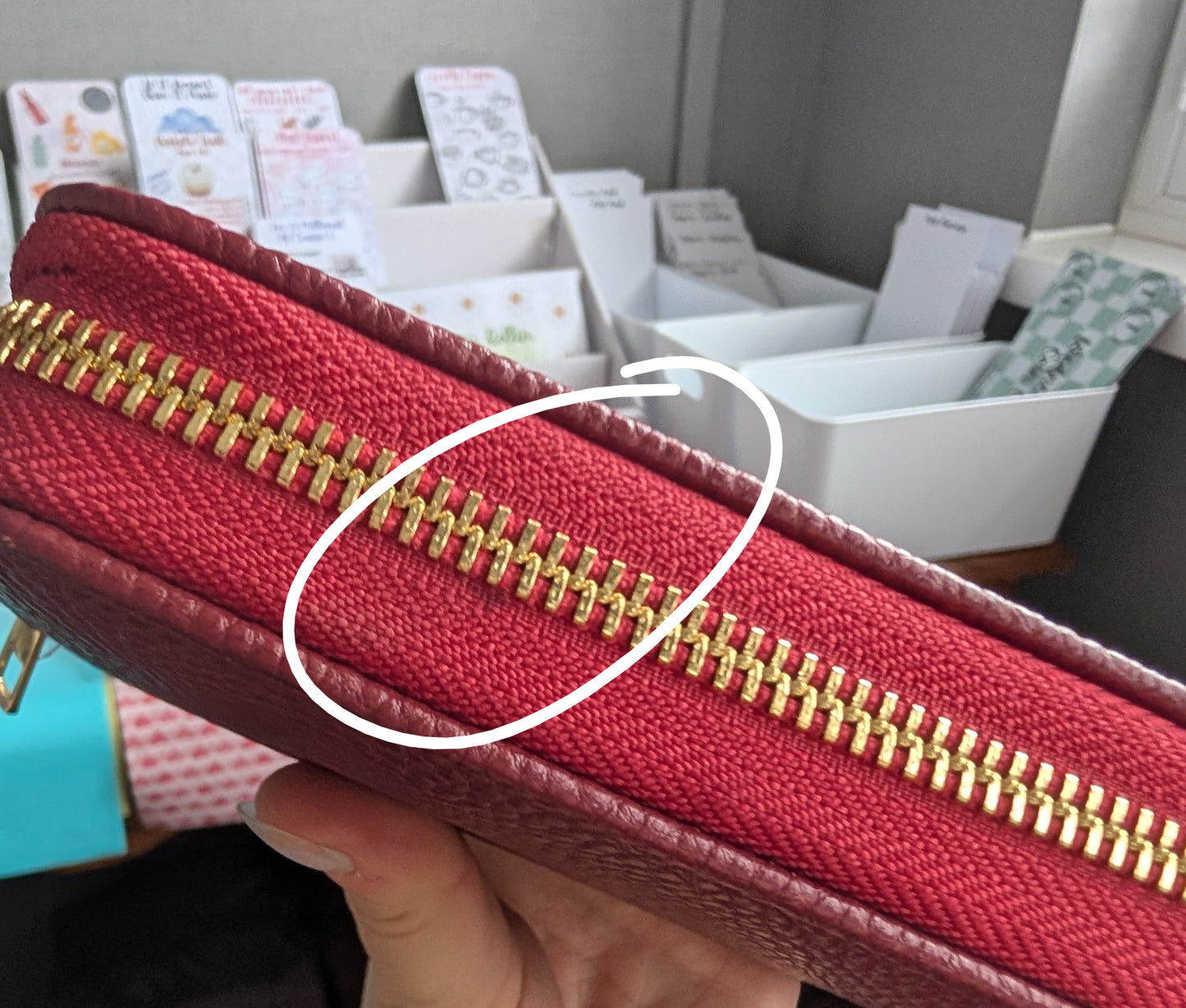 OUTLET A7 Pebble Zippy Wallet