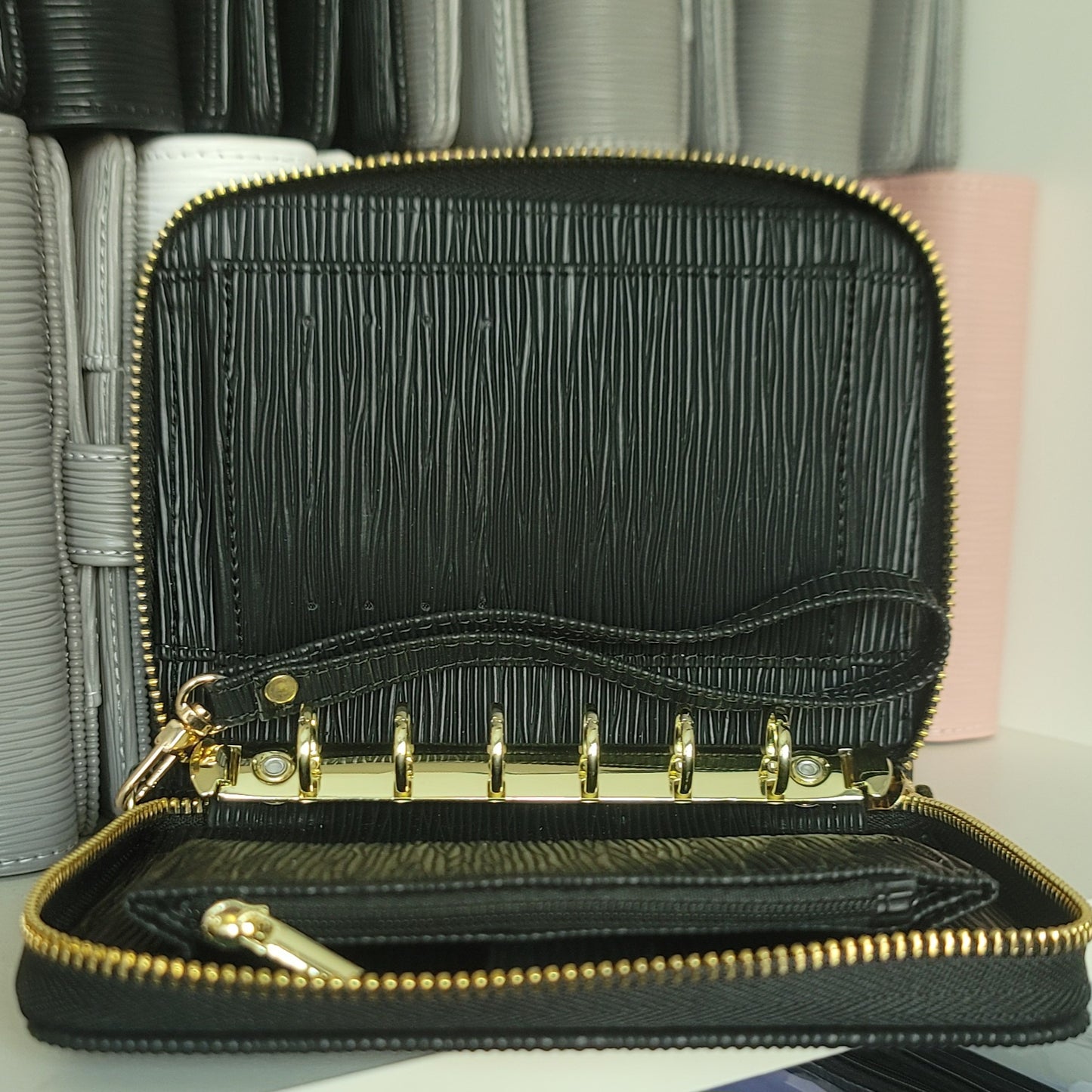 A7 Luxe Zip Cash Wallet