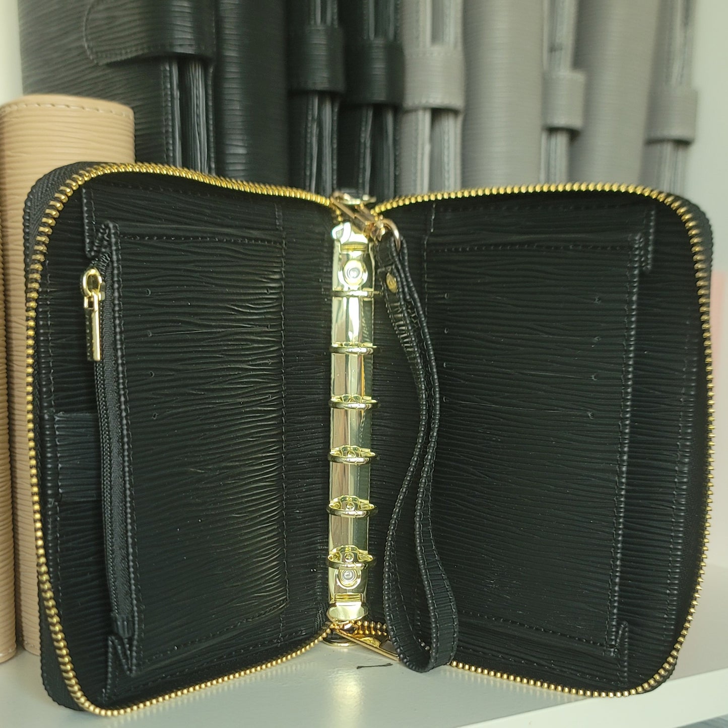 A7 Luxe Zip Cash Wallet