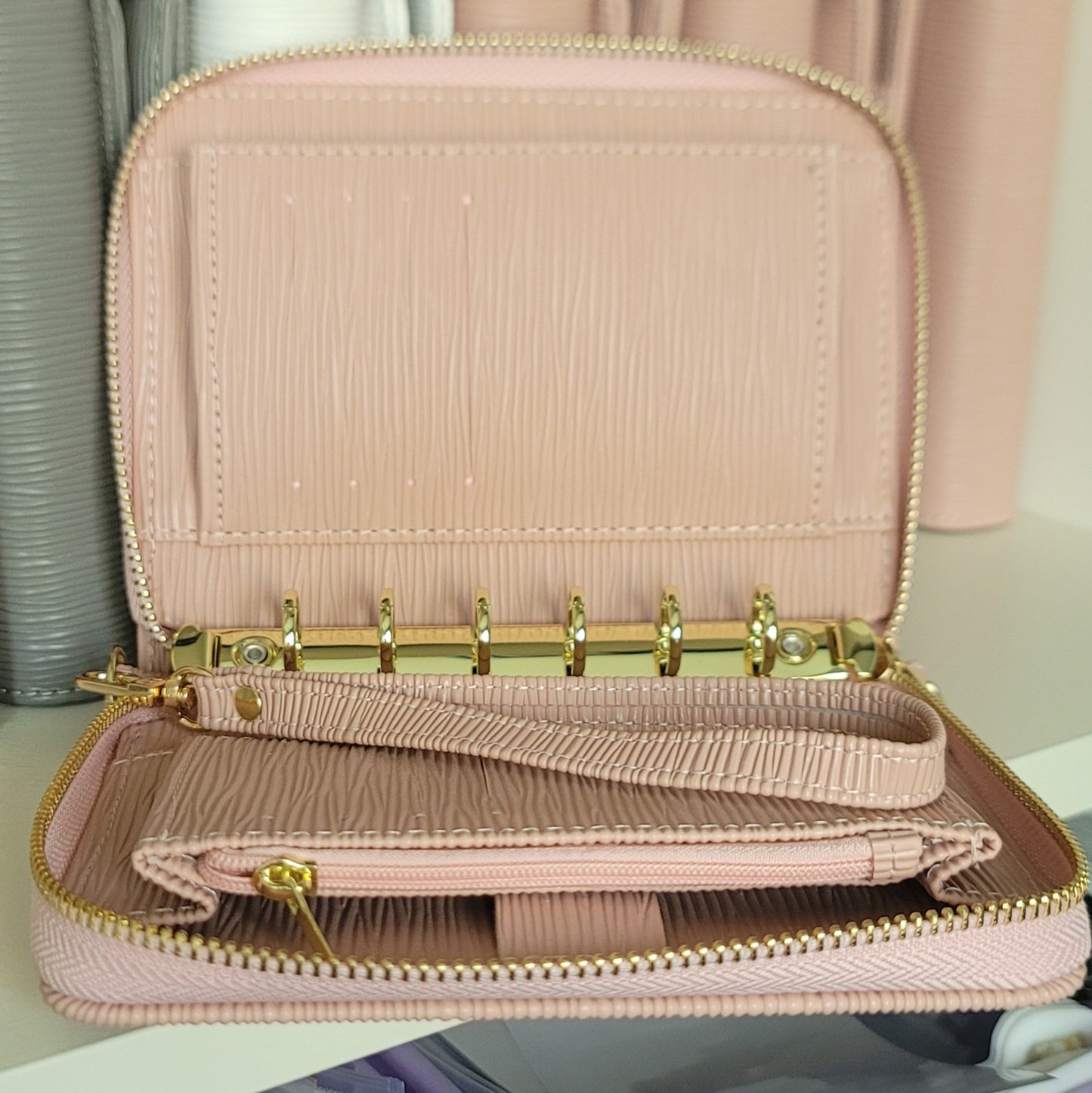 A7 Luxe Zip Cash Wallet