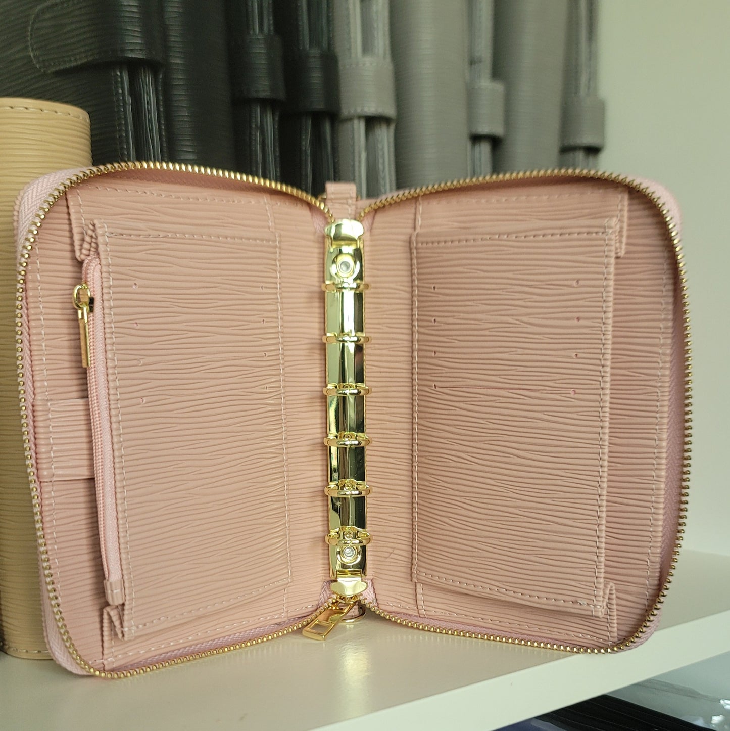 A7 Luxe Zip Cash Wallet